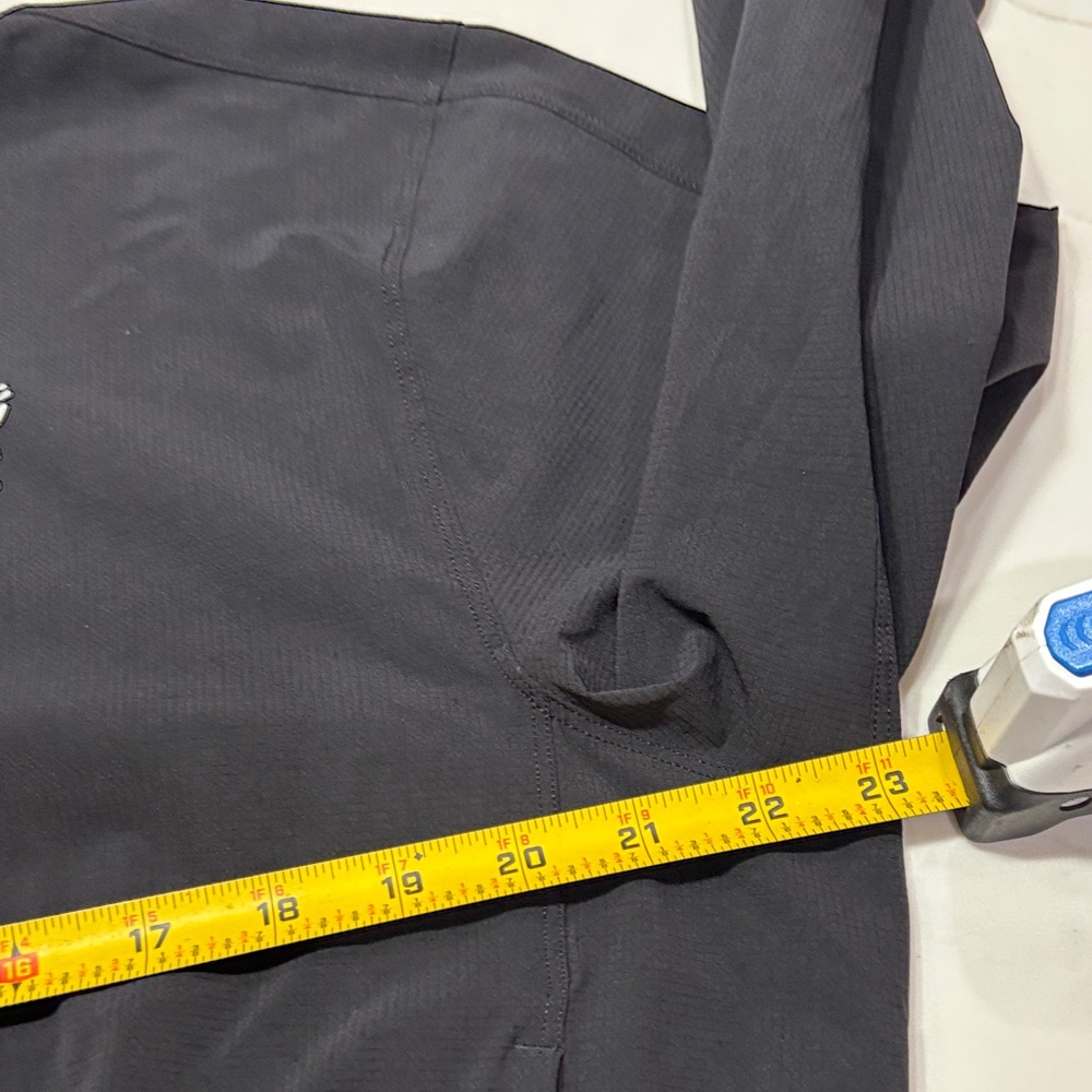 lululemon athletica Black Cropped mile marker run crew Zip-Front Jacket - Picture 6 of 15